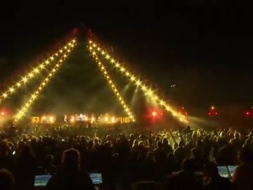 Red Hot Chili Peppers hace historia al dar un concierto desde las pirámides de Egipto