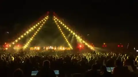 Red Hot Chili Peppers hace historia al dar un concierto desde las pirámides de Egipto Red Hot Chili Peppers hace historia al dar un concierto desde las pirámides de Egipto