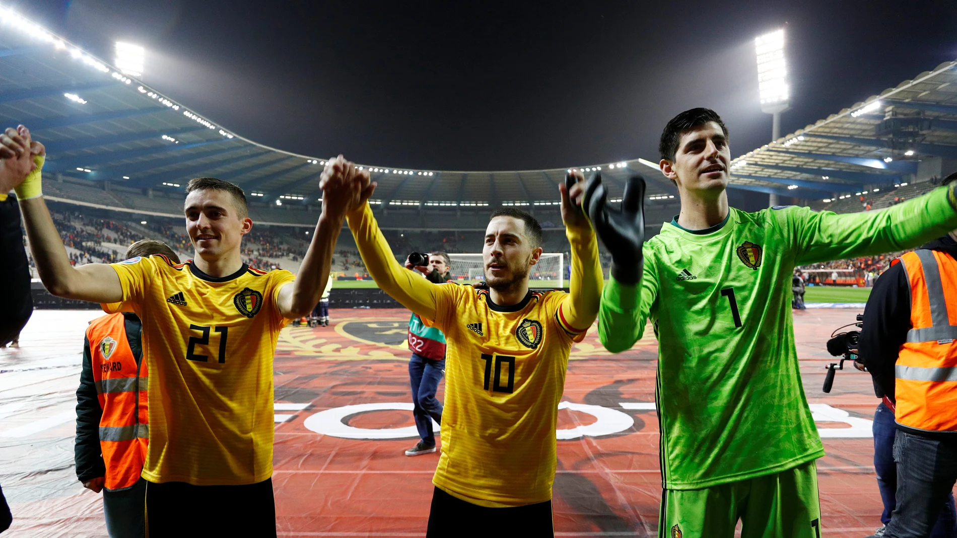Hazard y Courtois tras un partido de Bélgica Hazard y Courtois tras un partido de Bélgica