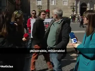 La oposición exige firmeza y acusa al Gobierno de inacción en la polémica de los lazos La oposición exige firmeza y acusa al Gobierno de inacción en la polémica de los lazos