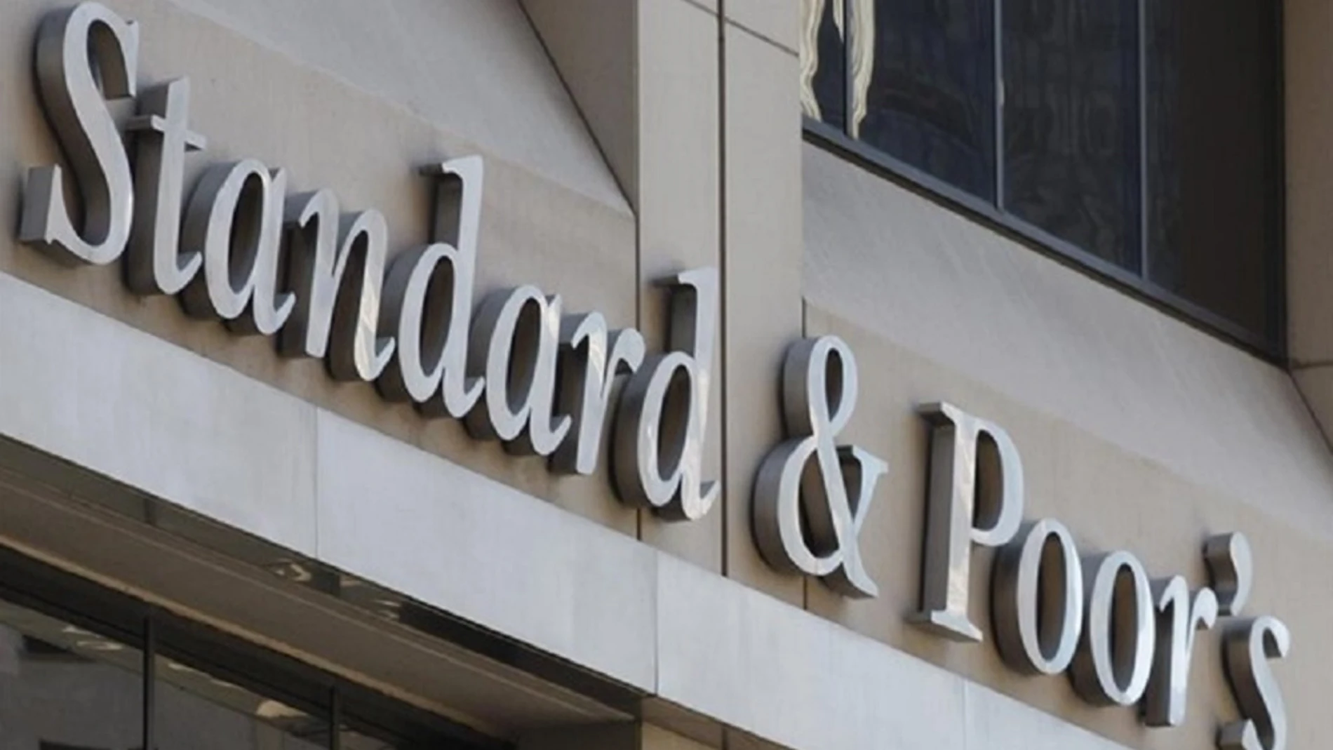 Imagen de la fachada de 'Standard and Poor's' Imagen de la fachada de 'Standard and Poor's'