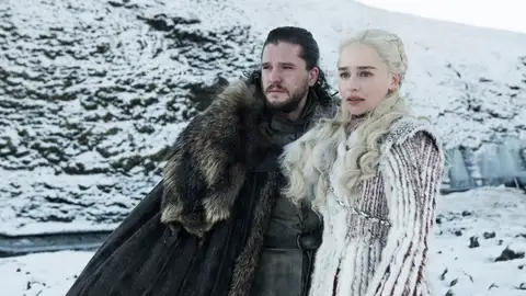 Daenerys y Jon en la última temporada de 'Juego de Tronos' Daenerys y Jon en la última temporada de 'Juego de Tronos'