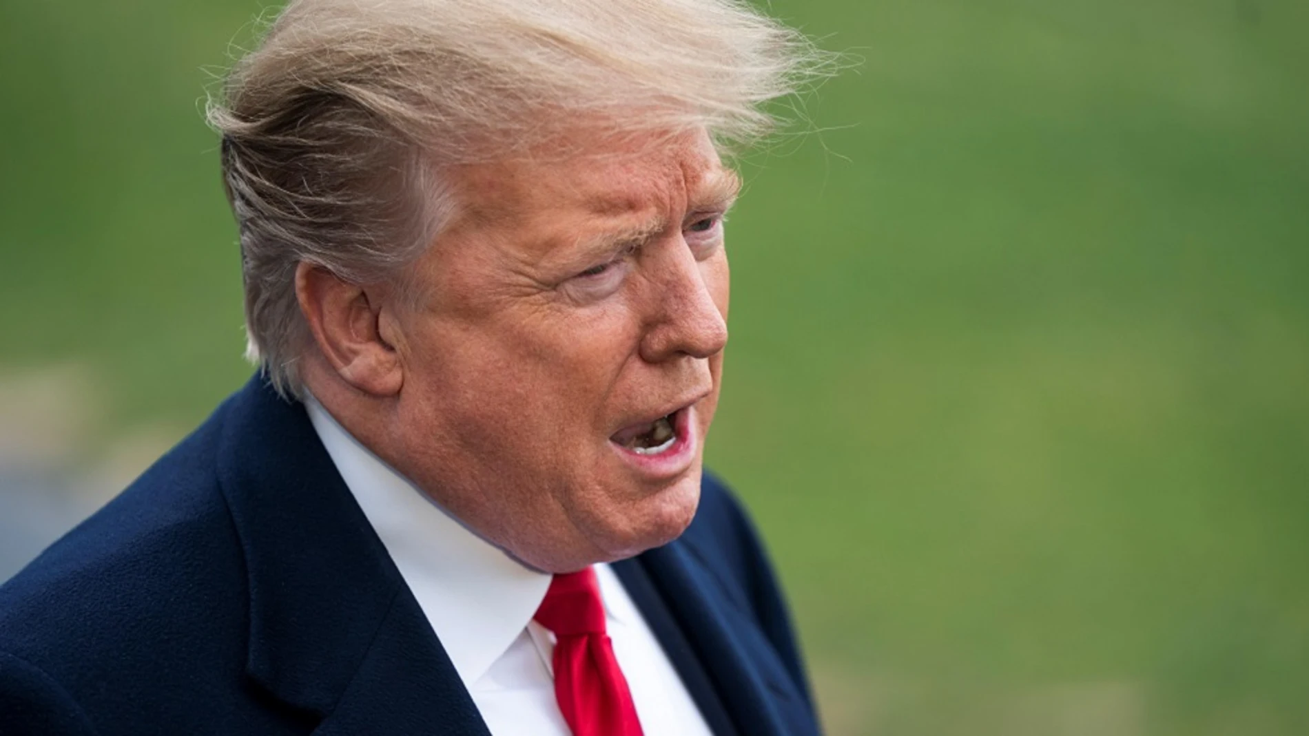 Donald Trump atiende a la prensa a su salida de la Casa Blanca Donald Trump atiende a la prensa a su salida de la Casa Blanca