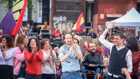 Noticias fin de semana (23-03-2019) Pablo Iglesias vuelve a la primera línea de la política: "Nadie ha votado a quienes toman las principales decisiones de este país" Noticias fin de semana (23-03-2019) Pablo Iglesias vuelve a la primera línea de la política: "Nadie ha votado a quienes toman las principales decisiones de este país"