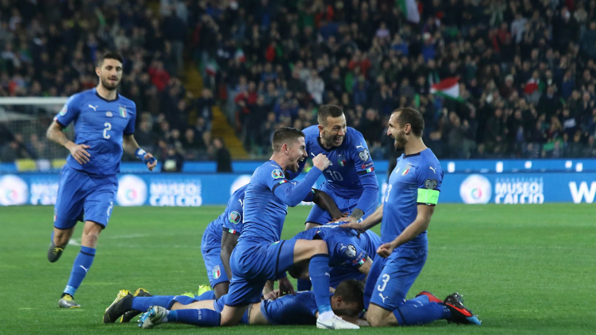 Italia celebra un gol Italia celebra un gol