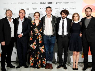 El equipo de 'Los días que vendrán' en el Festival de Málaga