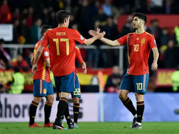 Mata saluda a Asensio Mata saluda a Asensio