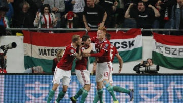 Hungría celebra un gol