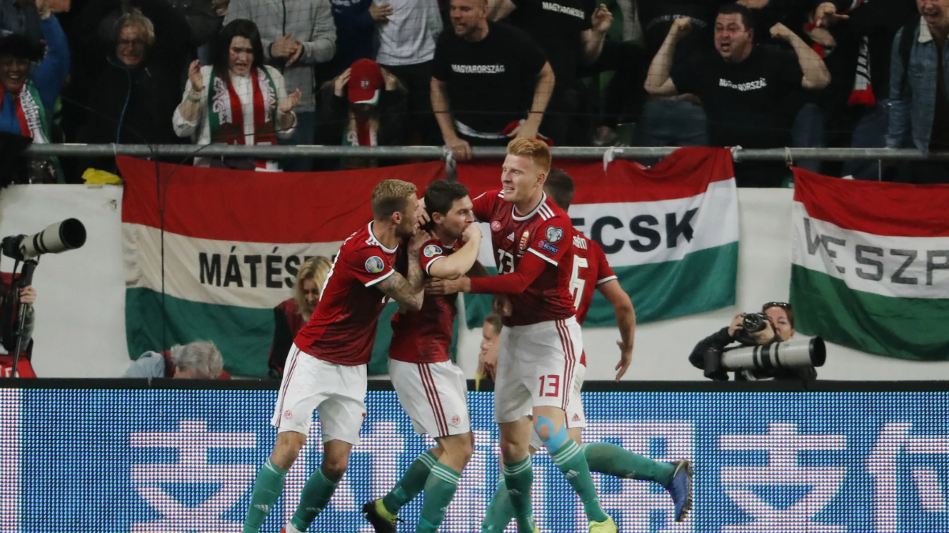 Hungría celebra un gol Hungría celebra un gol