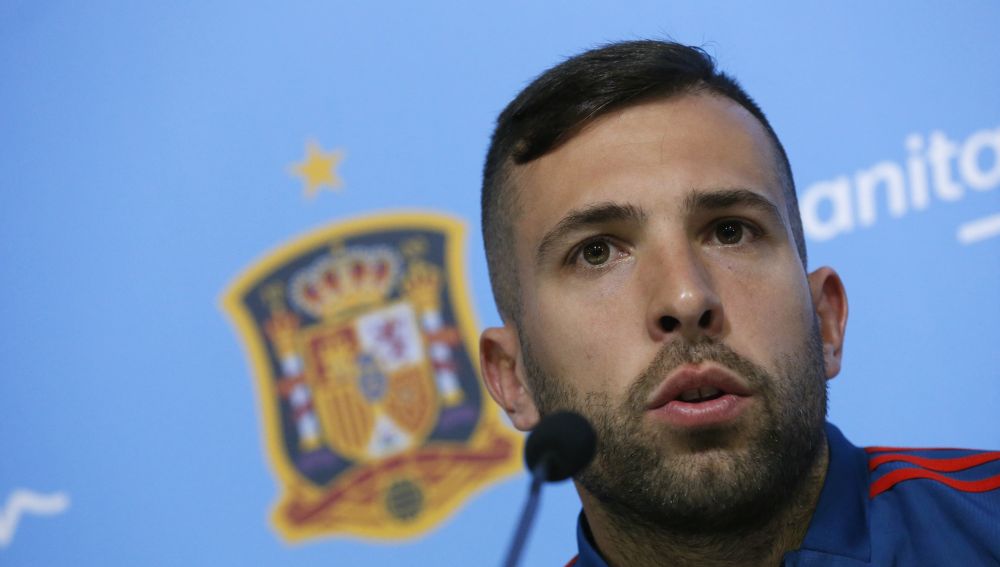 Jordi Alba en rueda de prensa