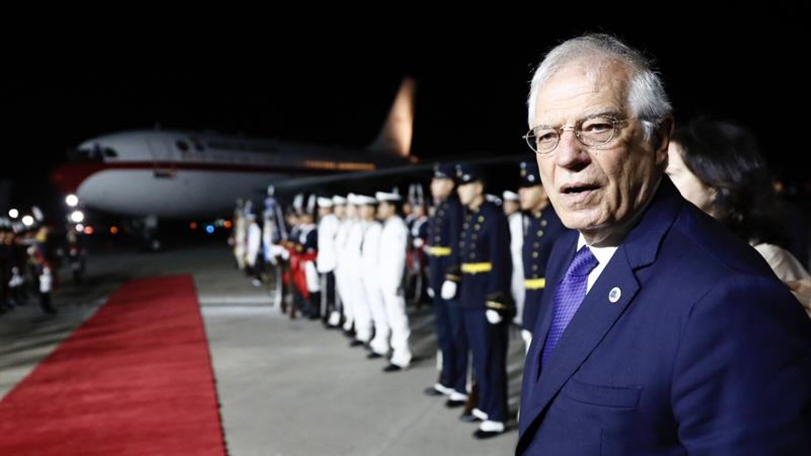 Felipe VI traslada a Macri el apoyo de España a las reformas en Argentina