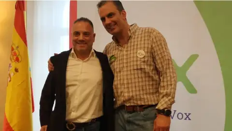 Imagen de José Ignacio Vega Peinado junto a Ortega Smith. Imagen de José Ignacio Vega Peinado junto a Ortega Smith.