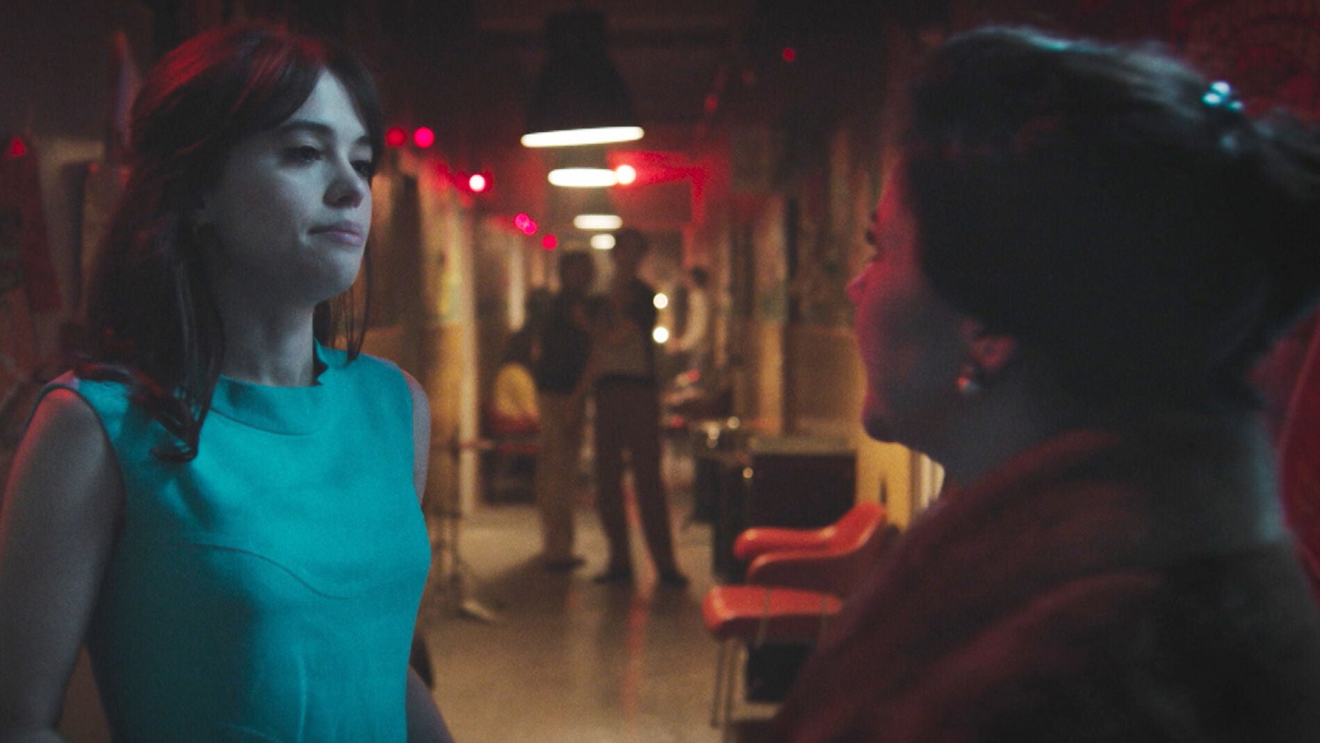 V&Iacute;DEO: Elisa, tras interrumpir el ensayo de Maribel y Robert: "M&aacute;s te vale que tu prometido no se entere"