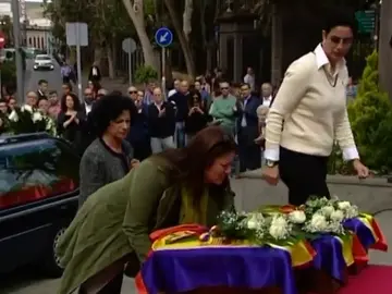 Arucas despide a los 14 represaliados del franquismo Arucas despide a los 14 represaliados del franquismo