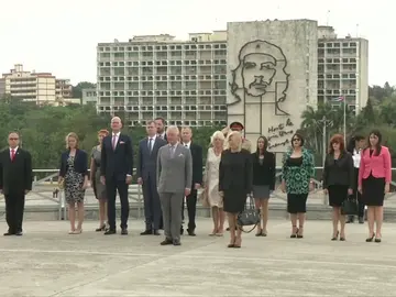 El Principe Carlos y su esposa Camila llegan a Cuba en su primera visita oficial El Principe Carlos y su esposa Camila llegan a Cuba en su primera visita oficial