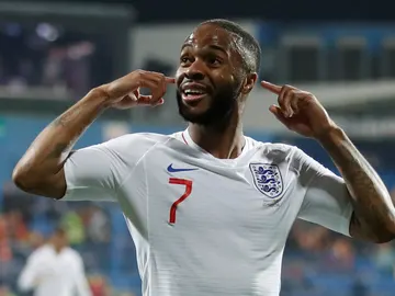 Sterling, durante el partido contra Montenegro Sterling, durante el partido contra Montenegro