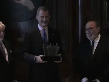 Premio al rey en Argentina por su postura ante el desafío independentista en Cataluña Premio al rey en Argentina por su postura ante el desafío independentista en Cataluña