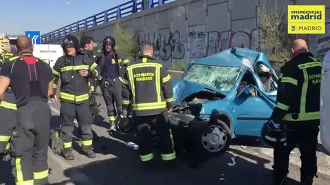Heridos graves una madre y sus dos hijos menores en un accidente en la A-3 Heridos graves una madre y sus dos hijos menores en un accidente en la A-3