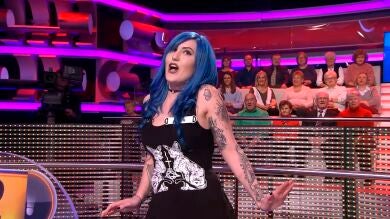 Lucía sorprende a Arturo Valls con tres increíbles imitaciones en '¡Ahora caigo!'