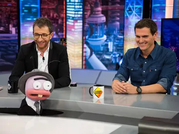 Albert Rivera supera con éxito la 'rueda de prensa ibérica' de Trancas y Barrancas gracias a su sinceridad Albert Rivera supera con éxito la 'rueda de prensa ibérica' de Trancas y Barrancas gracias a su sinceridad