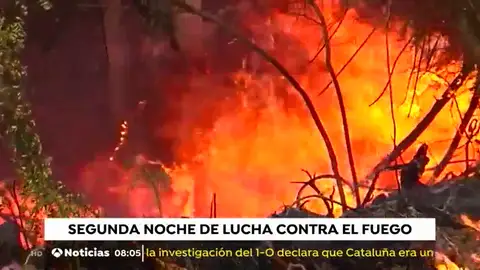 Más de 20 nuevos incendios intencionados queman Galicia en la zona de Rianxo, en A Coruña Más de 20 nuevos incendios intencionados queman Galicia en la zona de Rianxo, en A Coruña