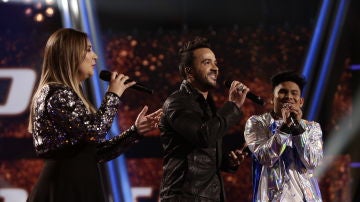 V&Iacute;DEO: Luis Fonsi canta &lsquo;Quisiera poder olvidarme de ti&rsquo; con Mar&iacute;a Espinosa y Lion en los Directos de &lsquo;La Voz&rsquo;