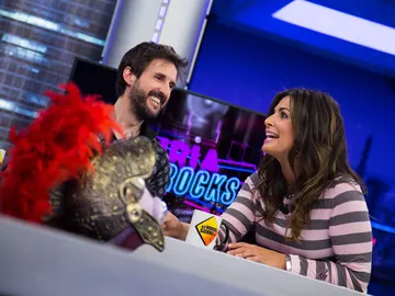 VÍDEO: Nuria Roca repasa, entre risas, los tensos titulares sobre Pablo Motos en 'El Hormiguero 3.0' VÍDEO: Nuria Roca repasa, entre risas, los tensos titulares sobre Pablo Motos en 'El Hormiguero 3.0'