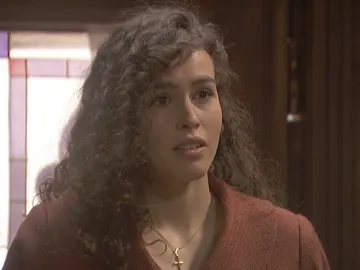 Vídeo: Lola Mendaña llega para dejar a Prudencio embelesado Vídeo: Lola Mendaña llega para dejar a Prudencio embelesado