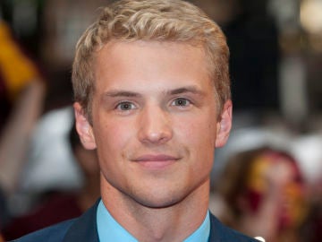 Freddie Stroma