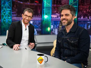 La genial anécdota de Ernesto Sevilla sobre su padre: así logró que su hija dejara de chuparse el dedo La genial anécdota de Ernesto Sevilla sobre su padre: así logró que su hija dejara de chuparse el dedo