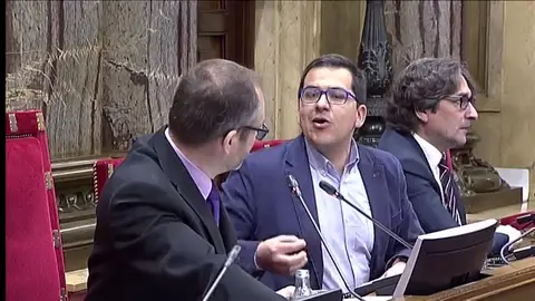 Bronca en el Parlament entre el vicepresidente y Arrimadas Bronca en el Parlament entre el vicepresidente y Arrimadas