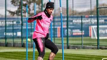Neymar en su vuelta a los entrenamientos