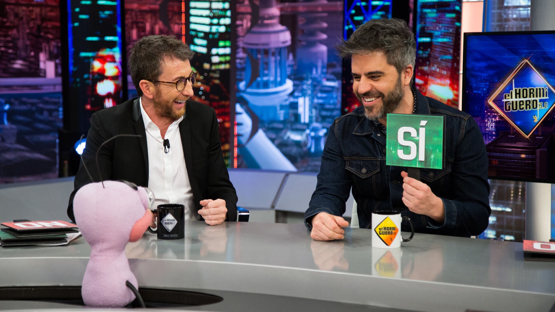 "Me bebí la orina de Joaquín Reyes", así sorprende Ernesto Sevilla a Trancas y Barrancas en 'El Hormiguero 3.0'