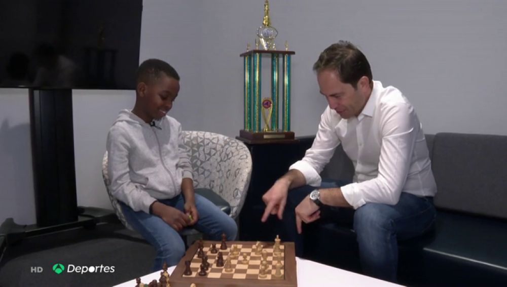 La historia del pequeño Tani, el refugiado de 8 años campeón de ajedrez de Nueva York