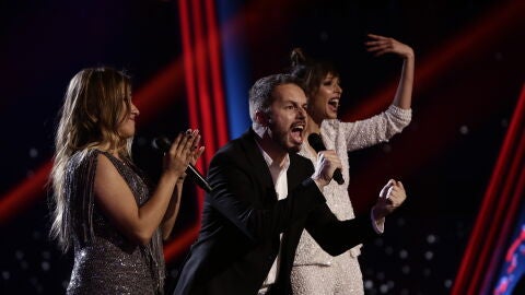 V&Iacute;DEO: &Aacute;ngel Cort&eacute;s se convierte en finalista de 'La Voz' por el equipo de Paulina Rubio
