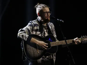 VÍDEO: Andrés Martín canta ‘Can’t help falling in love’ en la Semifinal de ‘La Voz’ VÍDEO: Andrés Martín canta ‘Can’t help falling in love’ en la Semifinal de ‘La Voz’