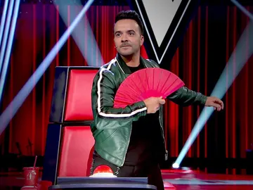 VÍDEO: Luis Fonsi se pone coplero en 'La Voz' con Keunam y Hermoti VÍDEO: Luis Fonsi se pone coplero en 'La Voz' con Keunam y Hermoti