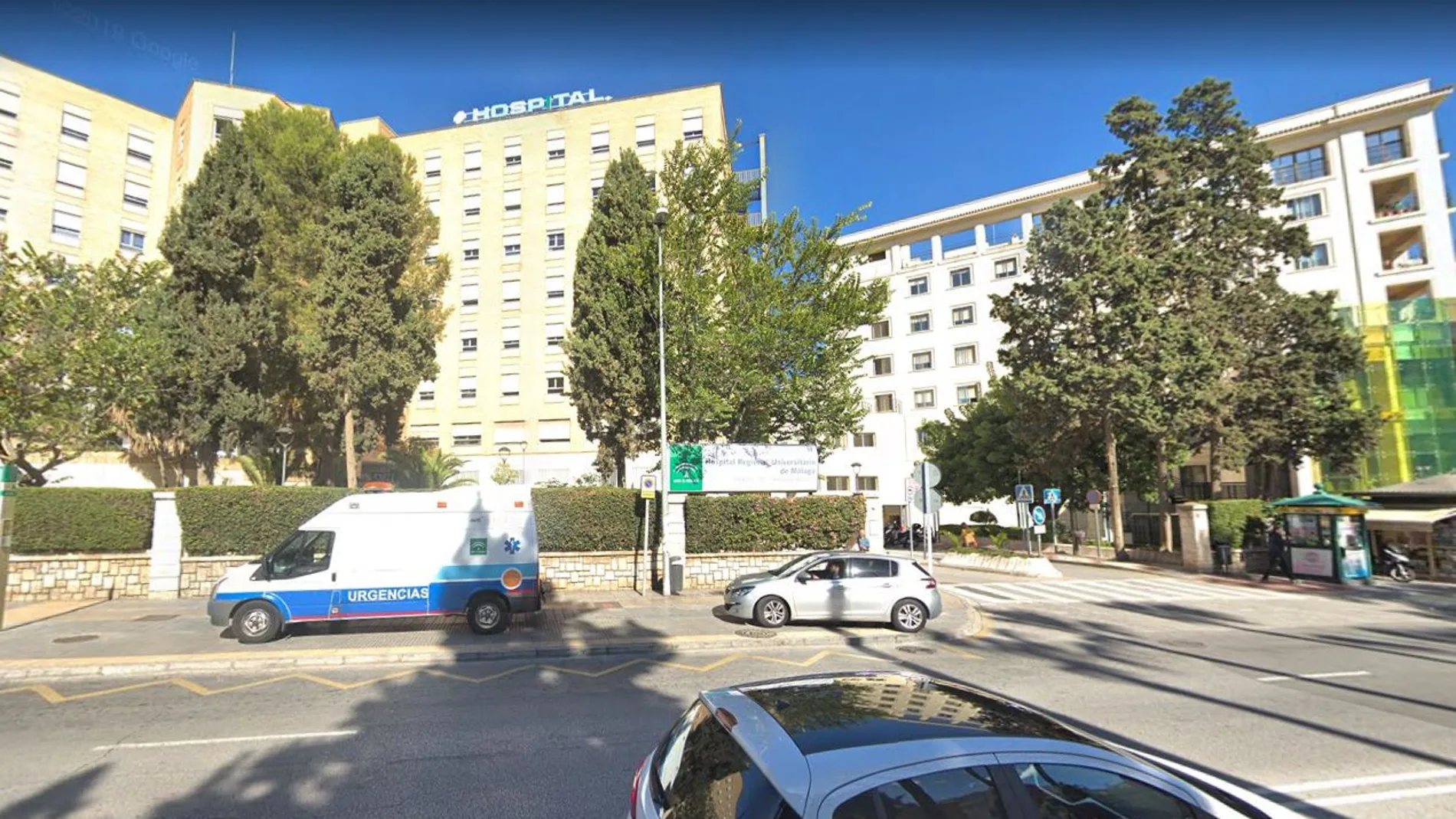 Fachada del Hospital Regional de Málaga Fachada del Hospital Regional de Málaga