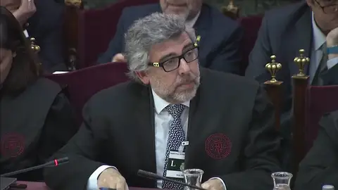 El abogado Pina enfada al tribunal: "Esto no es serio" El abogado Pina enfada al tribunal: "Esto no es serio"