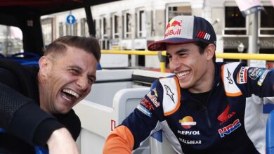 Esperaba a un periodista extranjero, pero apareció Joaquín: la entrevista más divertida y sorprendente a Marc Márquez