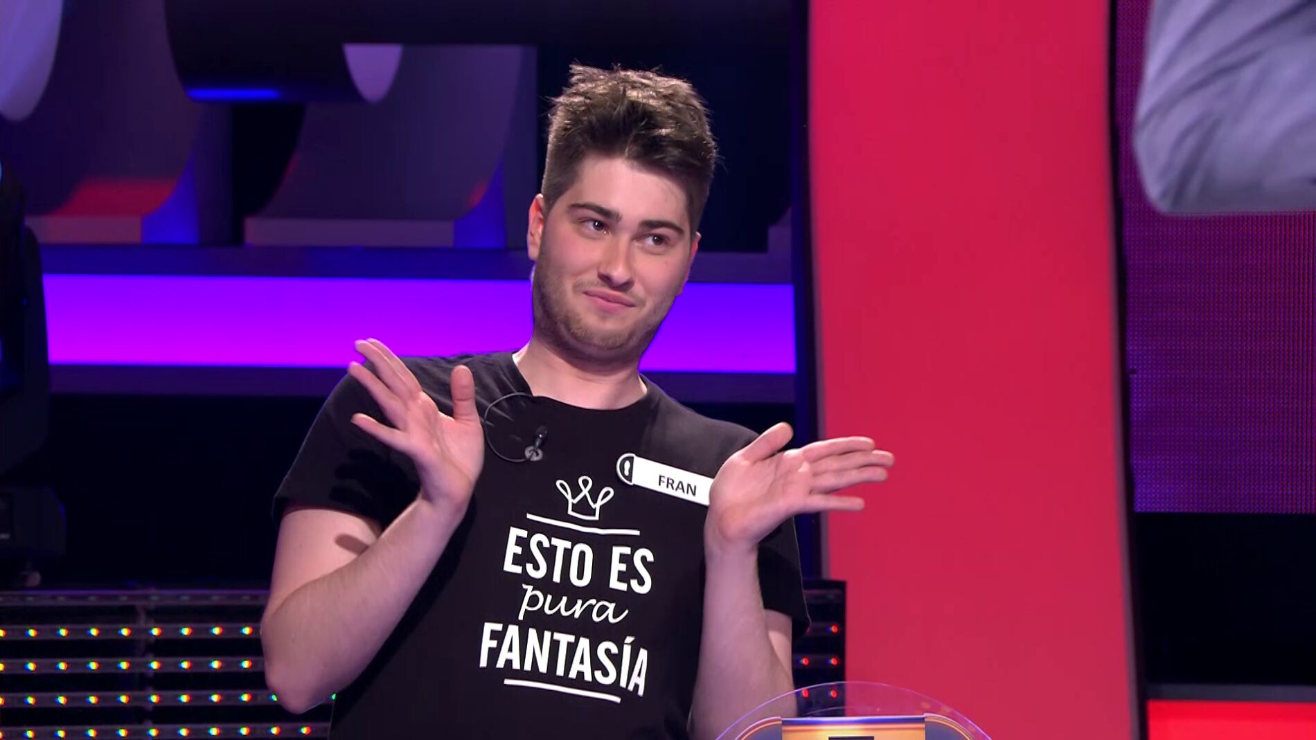 Fran vuelve a ser 'pura fantas&iacute;a' con sus respuestas... y su ca&iacute;da en '&iexcl;Ahora caigo!'