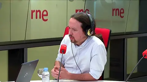Iglesias exige al PSOE un gobierno de coalición y avisa de que no aceptará "ni medio chantaje" Iglesias exige al PSOE un gobierno de coalición y avisa de que no aceptará "ni medio chantaje"