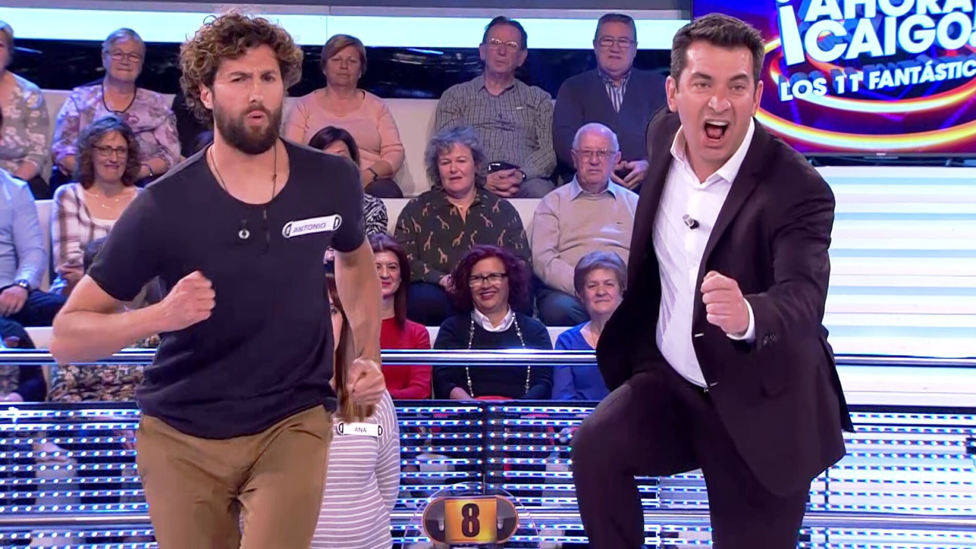 Los socorristas Arturo Valls y Antonio realizan el rescate m&aacute;s lento y desastroso en '&iexcl;Ahora caigo!'