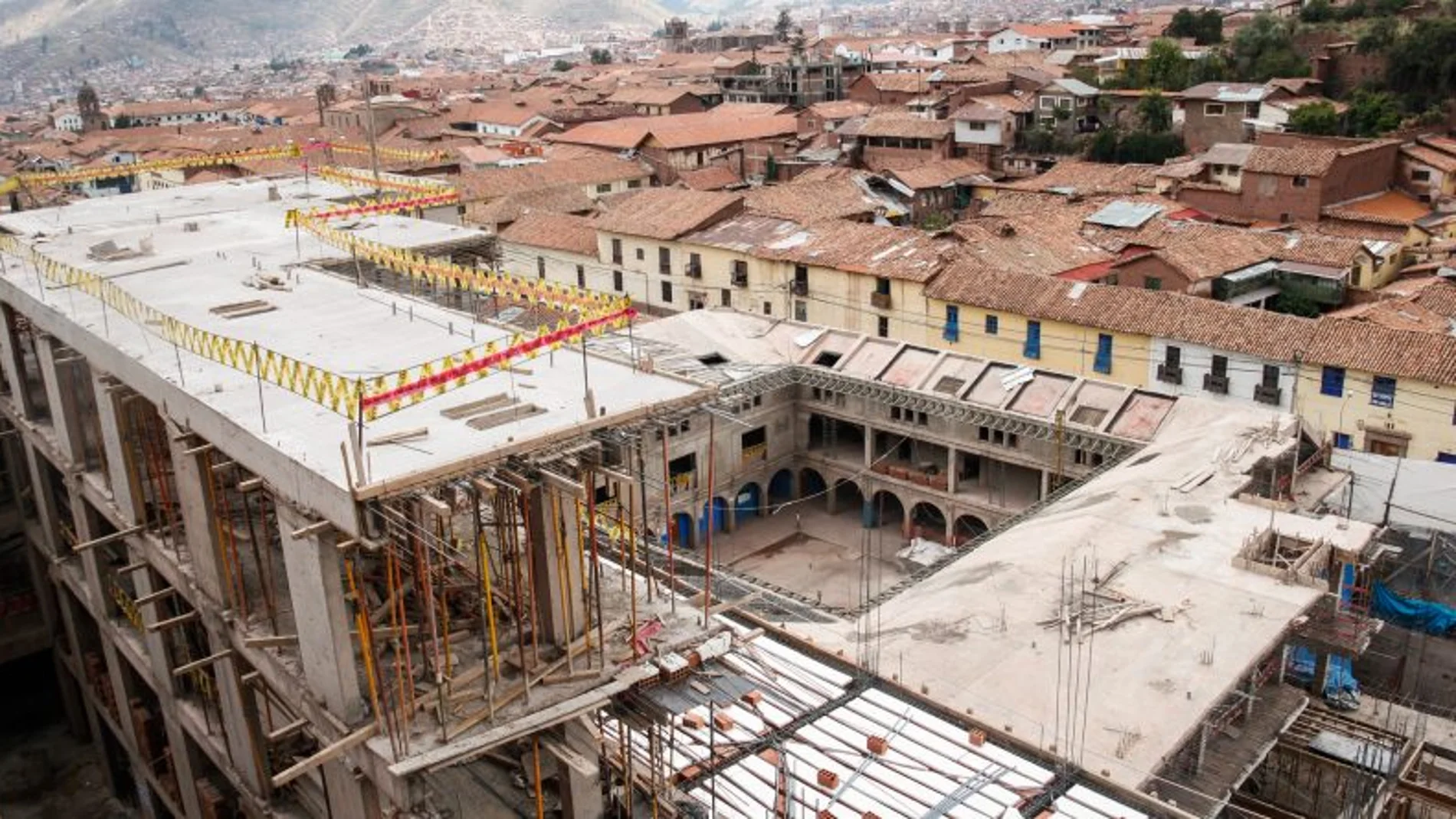 Multan con dos millones de dólares a empresa que construye hotel en Cusco Multan con dos millones de dólares a empresa que construye hotel en Cusco