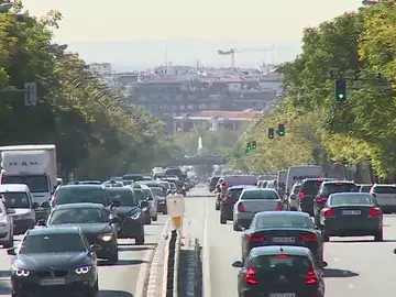 La La Comisión Europea acusa a BMW, Mercedes y VW de acordar no limitar las tecnologías no contaminantes La La Comisión Europea acusa a BMW, Mercedes y VW de acordar no limitar las tecnologías no contaminantes