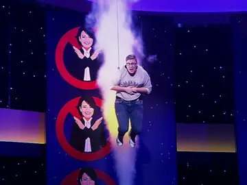 El grito desesperado y ensordecedor de Noe al salir disparado por los aires en 'Pendiente de un hilo' El grito desesperado y ensordecedor de Noe al salir disparado por los aires en 'Pendiente de un hilo'