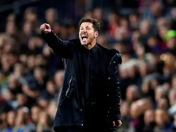 Simeone, en la banda Simeone, en la banda