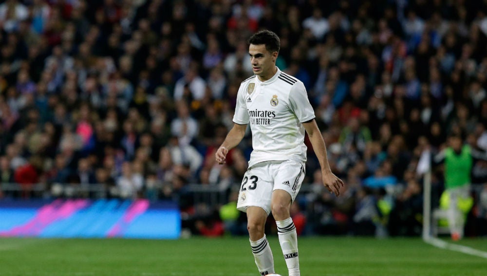 Reguilón, con el Real Madrid