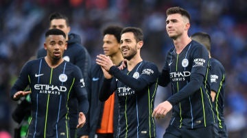 Los jugadores del Manchester City celebran la victoria