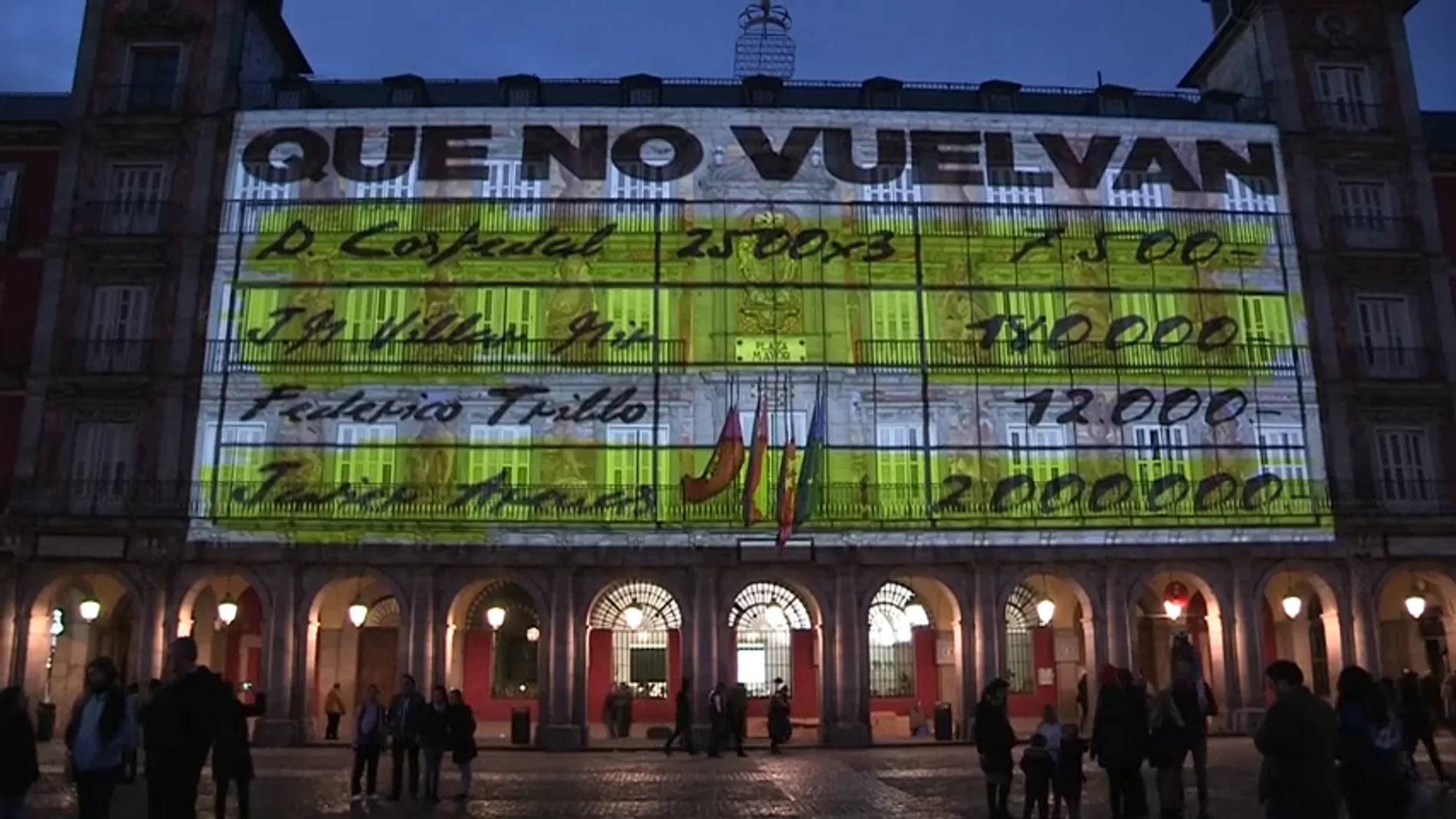 Unidas Podemos se atribuye la proyección de imágenes de los 'papeles de Bárcenas' en la Plaza Mayor de Madrid Unidas Podemos se atribuye la proyección de imágenes de los 'papeles de Bárcenas' en la Plaza Mayor de Madrid